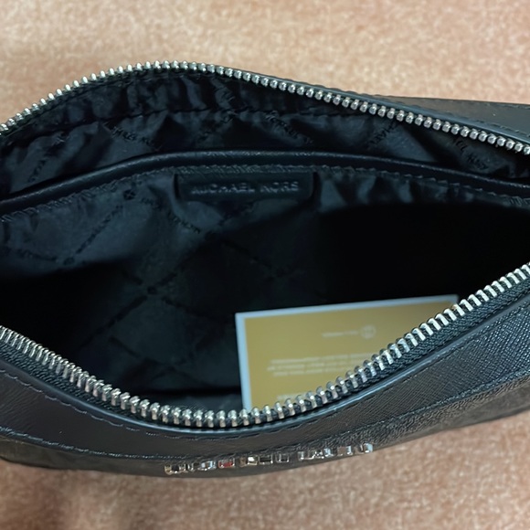 Michael Kors Jet Set Crossbody NWT - Picture 3 of 4